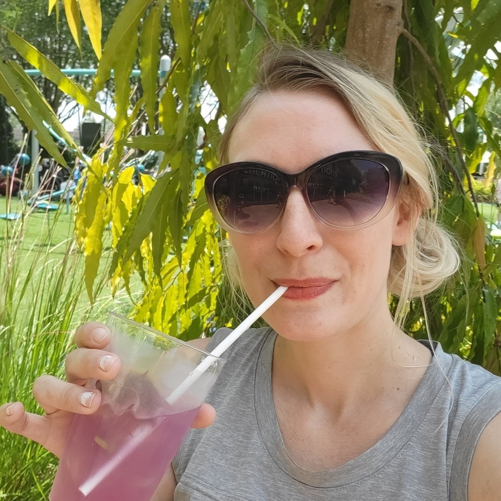 Meet your Posher, Lacey